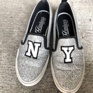 MLB Yankees slip on sneaker